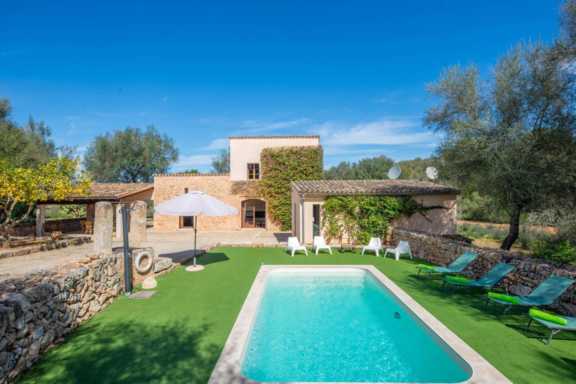 Pere Rapinya Villa *